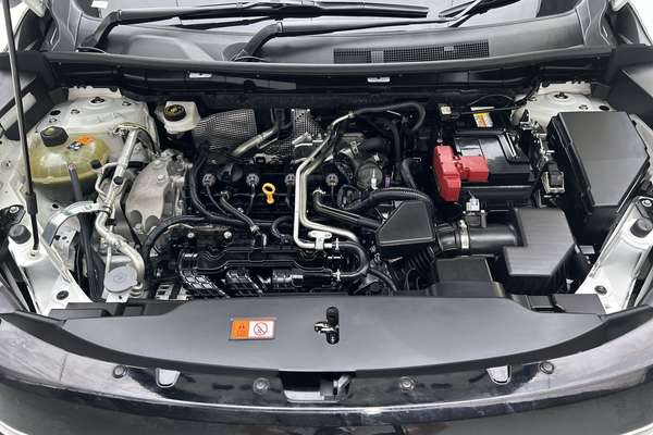 2025 Mitsubishi Outlander LS ZM thumb-10