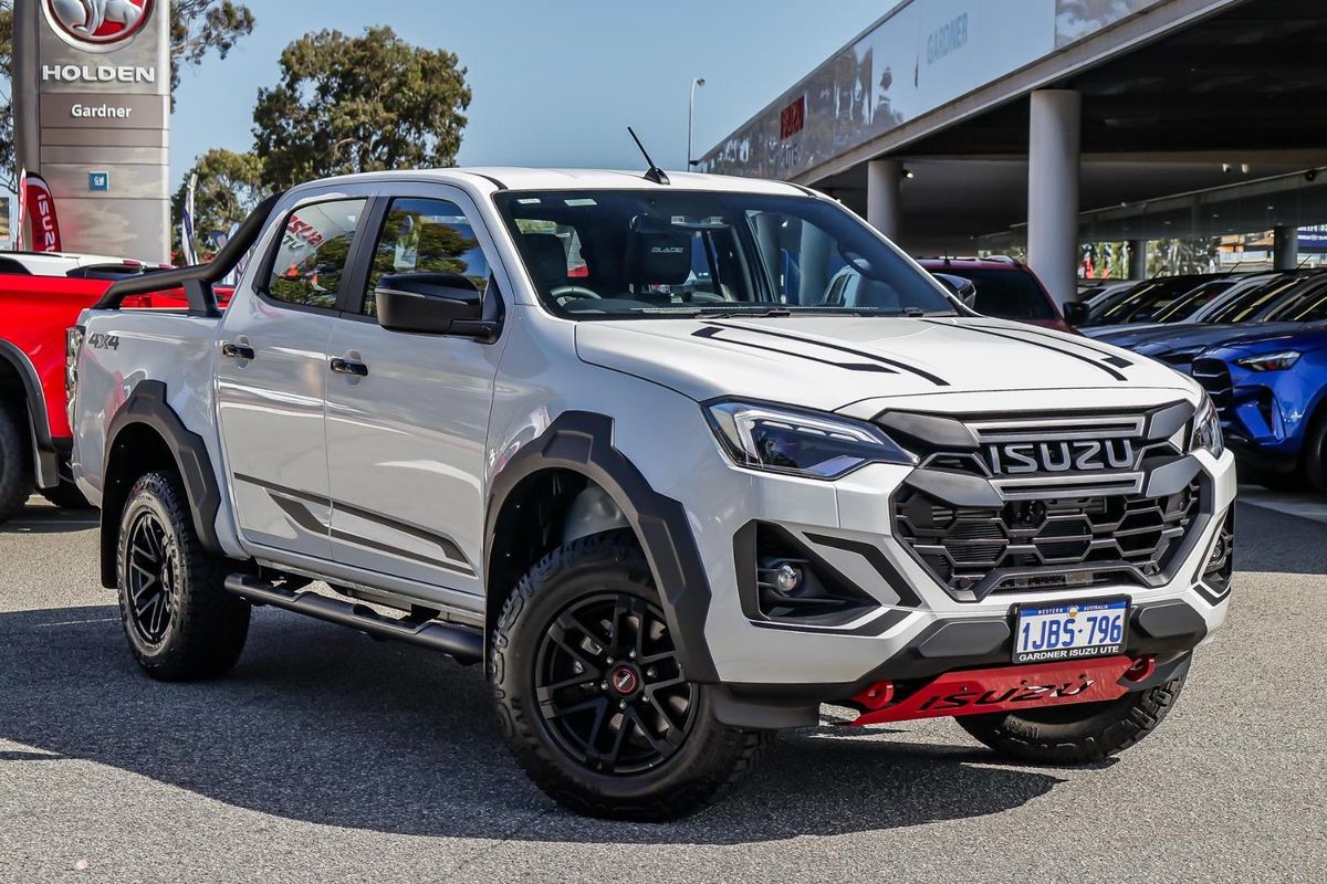 2026 Isuzu D-MAX BLADE 4X4