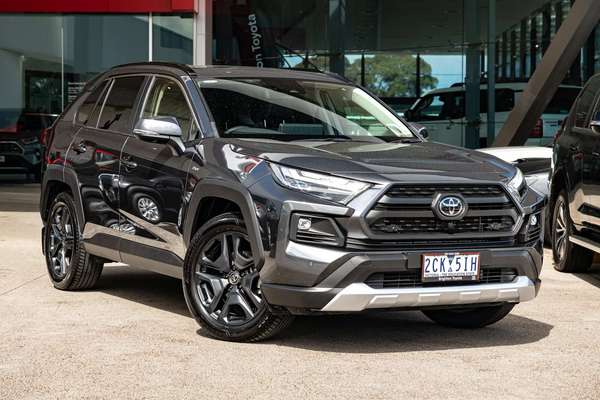 2025 Toyota RAV4 Edge AXAH54R