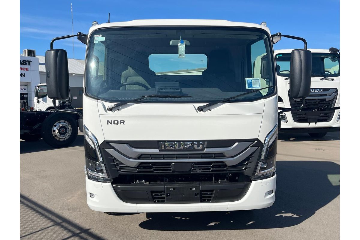 2025 Isuzu Nqr 88-190 Am D42 image 3
