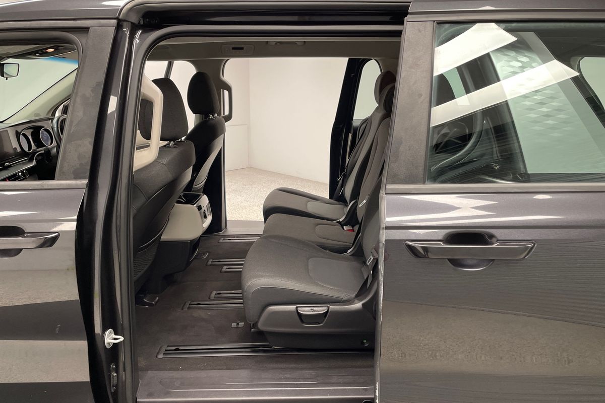 2023 Kia Carnival