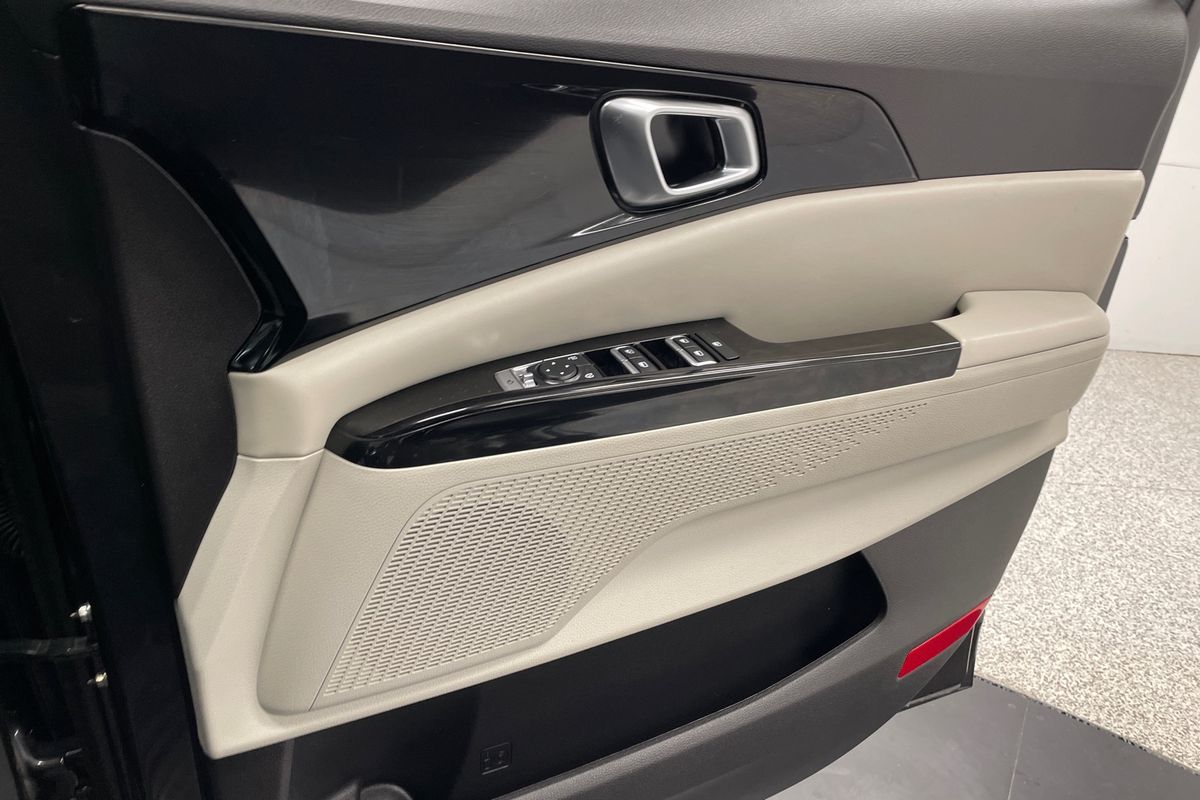 2023 Kia Carnival