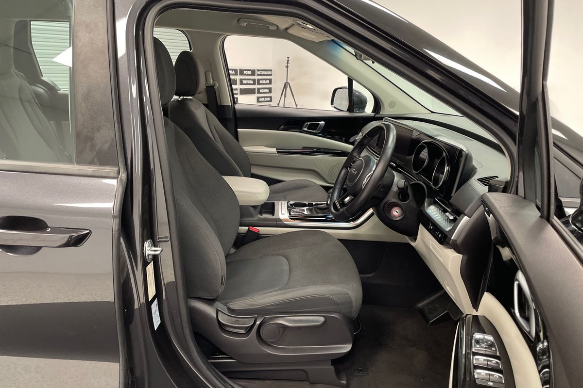 2023 Kia Carnival