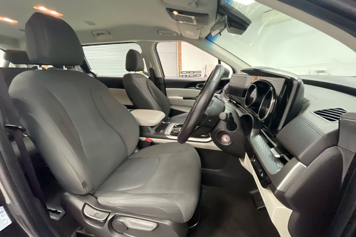 2023 Kia Carnival