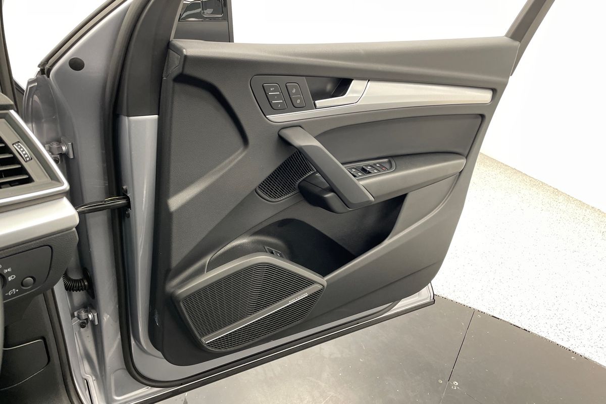 2023 Audi Q5 45 TFSI Sport FY