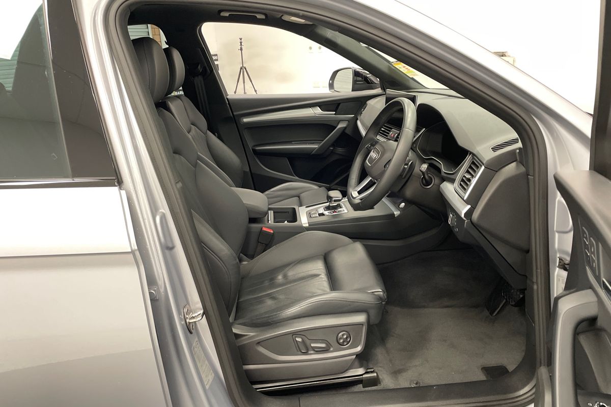 2023 Audi Q5 45 TFSI Sport FY