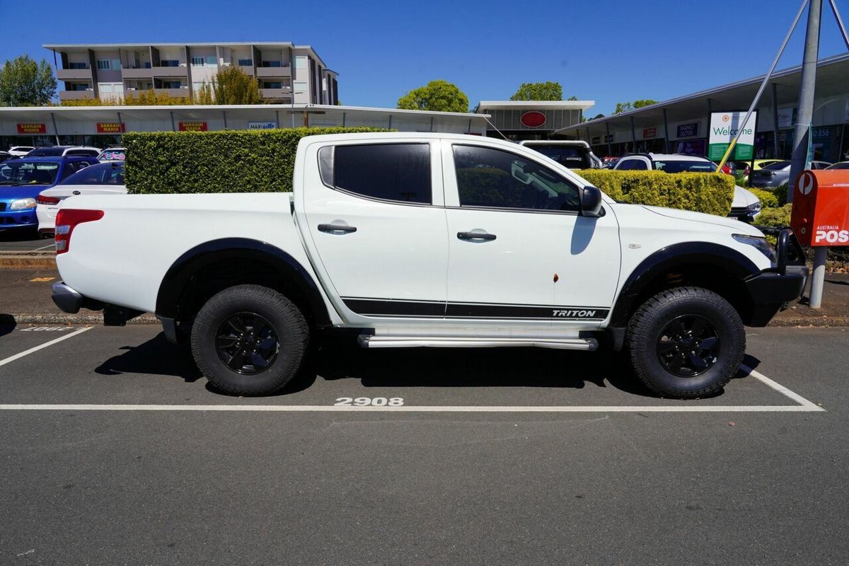 2017 Mitsubishi Triton GLX MQ 4X4