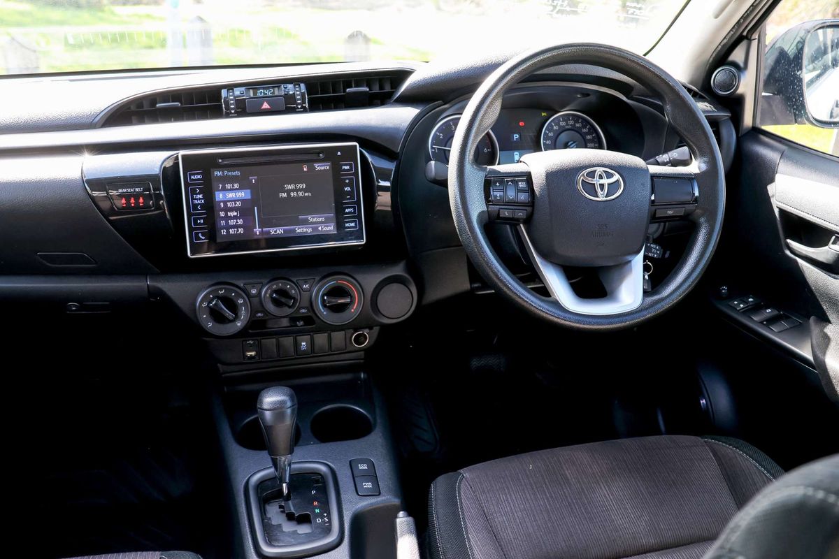 2017 Toyota Hilux SR Hi-Rider GUN136R Rear Wheel Drive image 16
