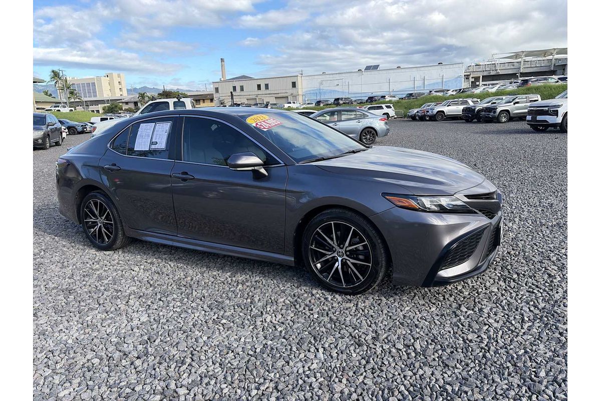 2023 Toyota Camry SE