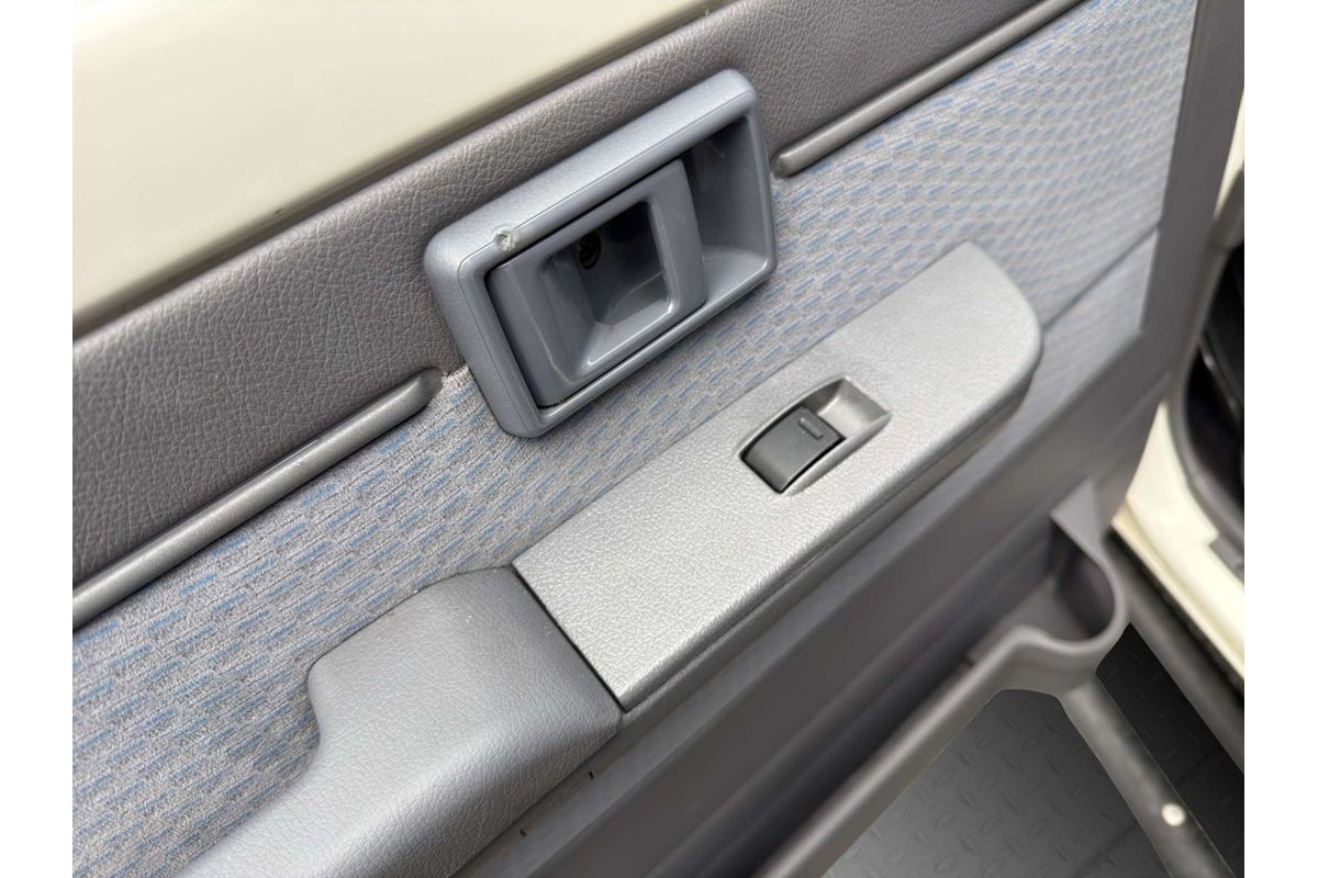 2021 Toyota Landcruiser GXL VDJ79R image 14
