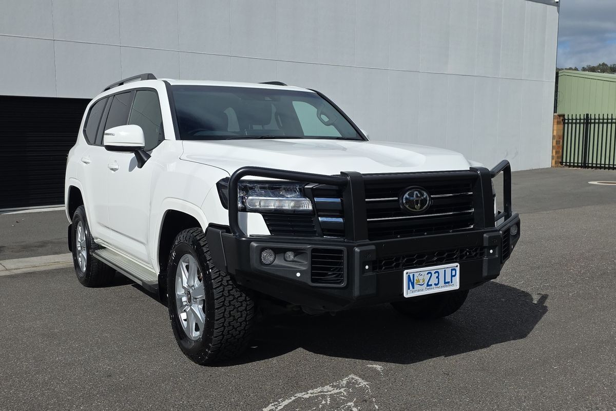 2024 Toyota Landcruiser GXL FJA300R