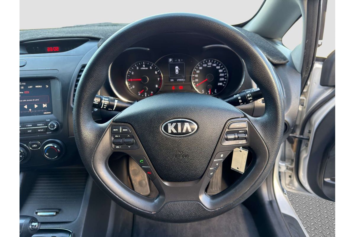 2017 Kia Cerato S YD image 11