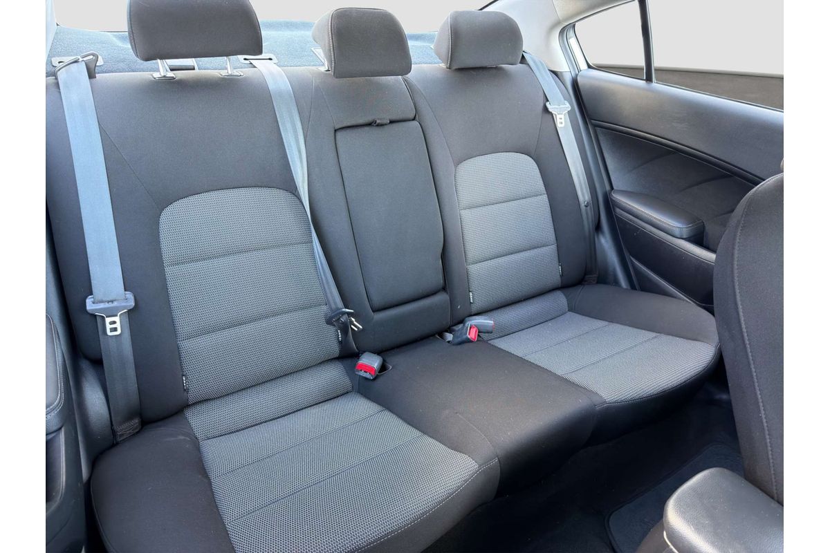 2017 Kia Cerato S YD image 15