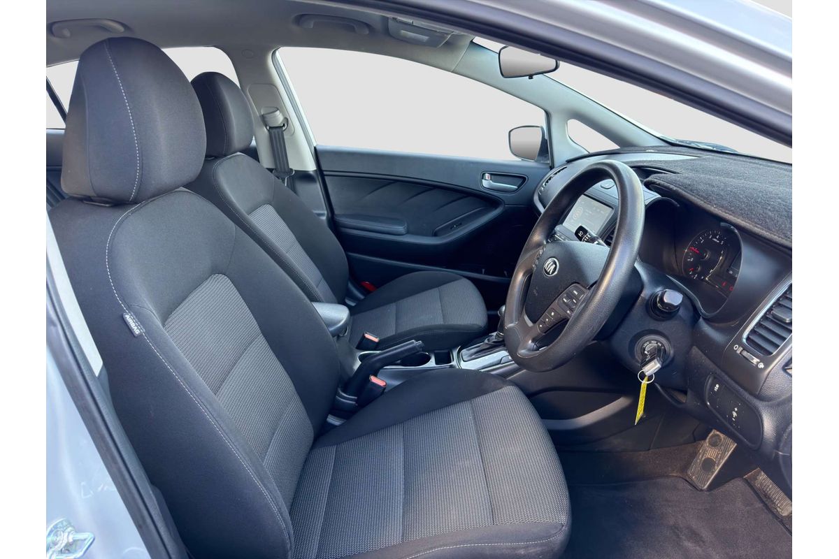 2017 Kia Cerato S YD image 16