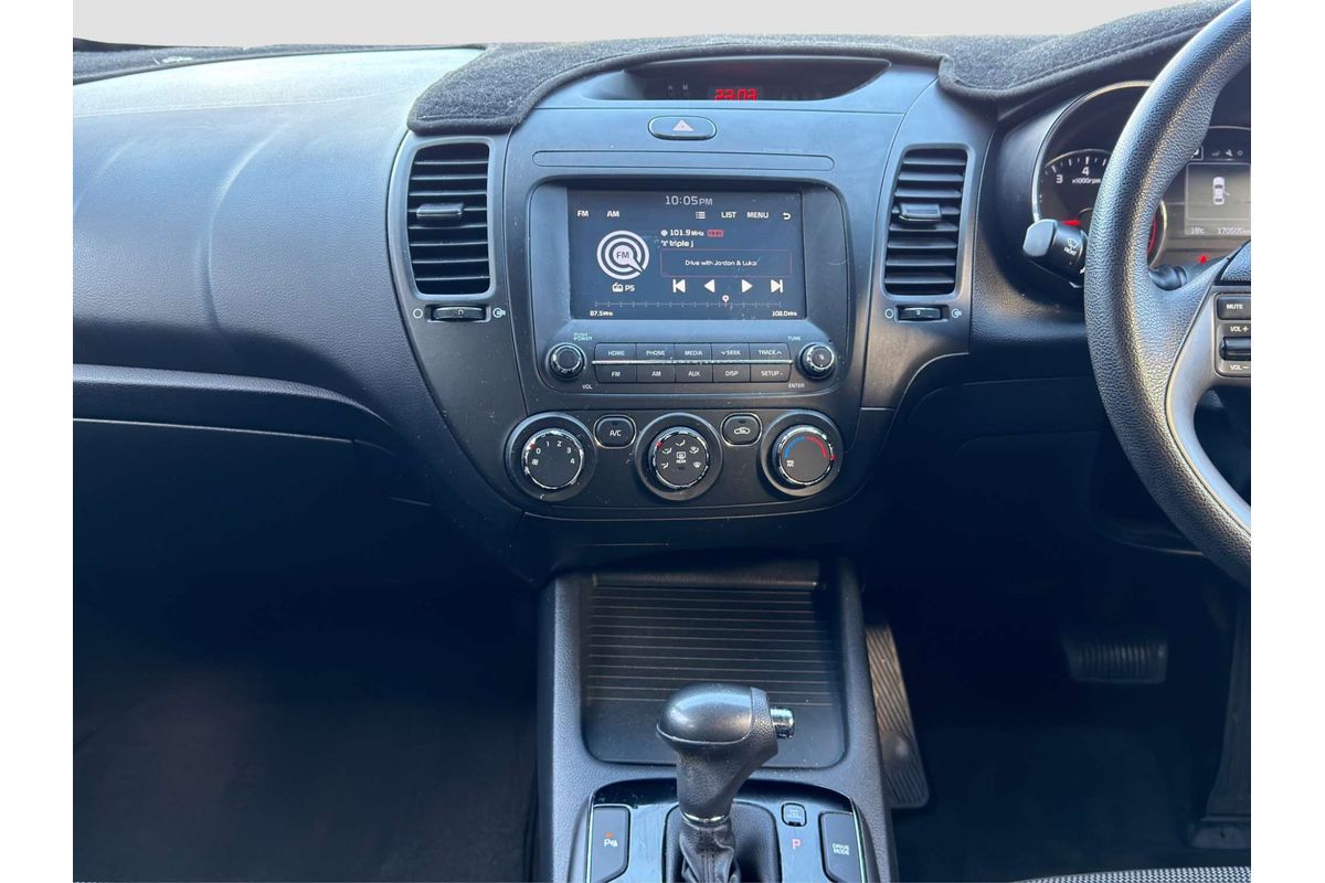 2017 Kia Cerato S YD image 17