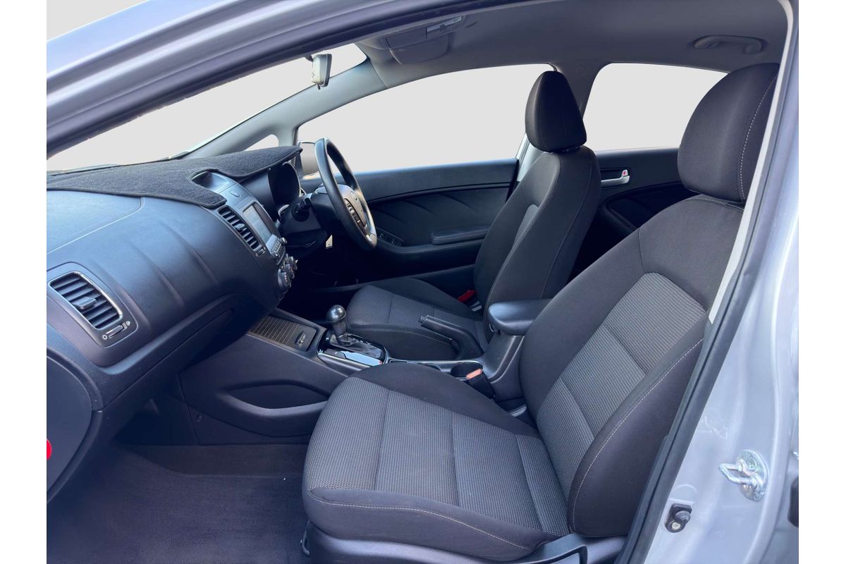 2017 Kia Cerato S YD image 19
