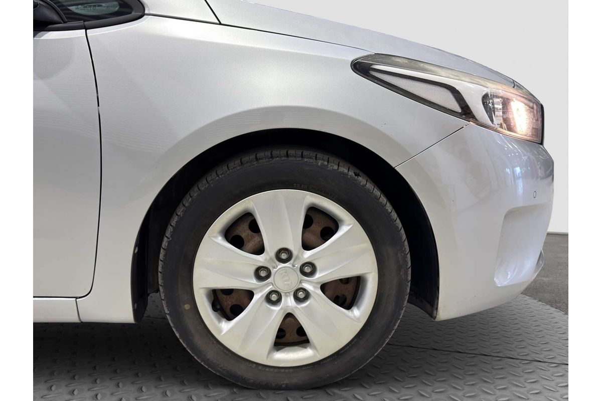 2017 Kia Cerato S YD image 23