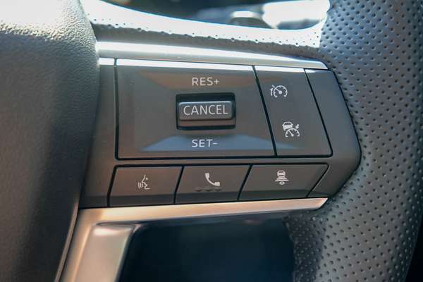 2025 Mitsubishi Outlander LS ZM thumb-13