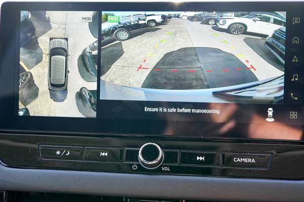 2025 Mitsubishi Outlander LS ZM thumb-14