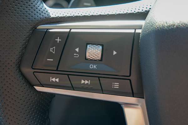 2025 Mitsubishi Outlander LS ZM thumb-15