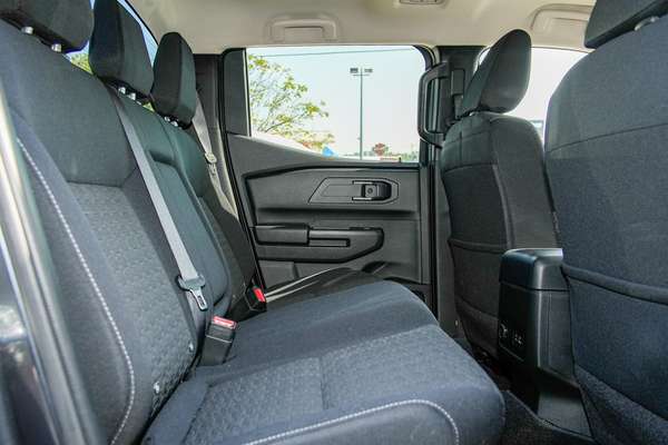 2025 Mitsubishi Triton GLX+ MV 4X4 thumb-8