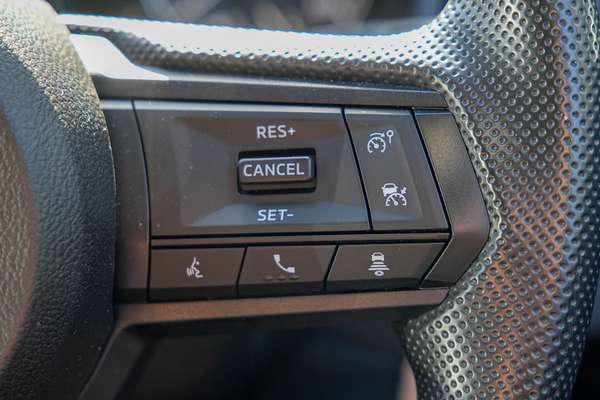 2025 Mitsubishi Triton GLX+ MV 4X4 thumb-13