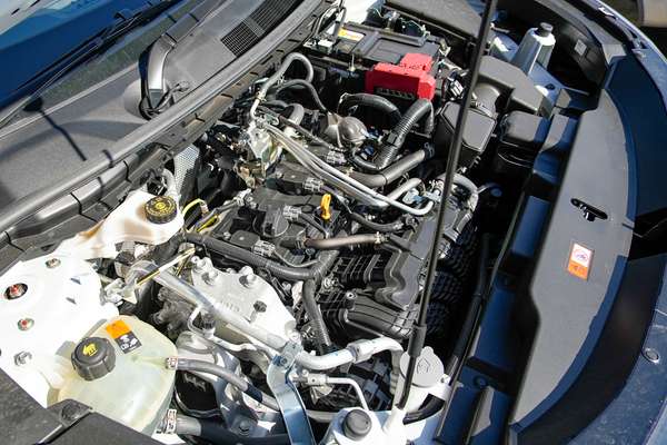 2025 Mitsubishi Outlander LS ZM thumb-7