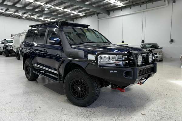 2019 Toyota Landcruiser Sahara VDJ200R