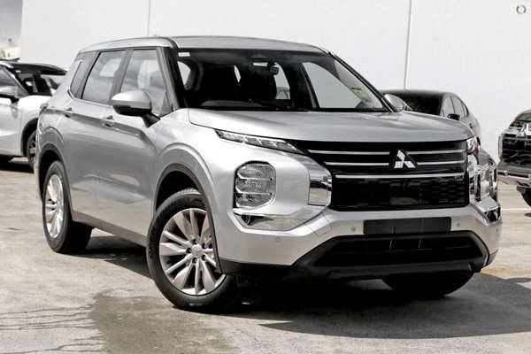 2026 Mitsubishi Outlander ES ZM