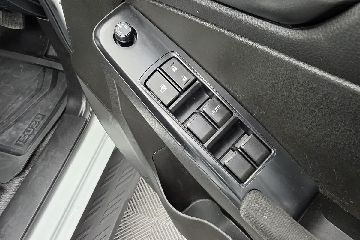 2021 Isuzu D-MAX SX 4X4