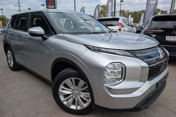2026 Mitsubishi Outlander ES ZM