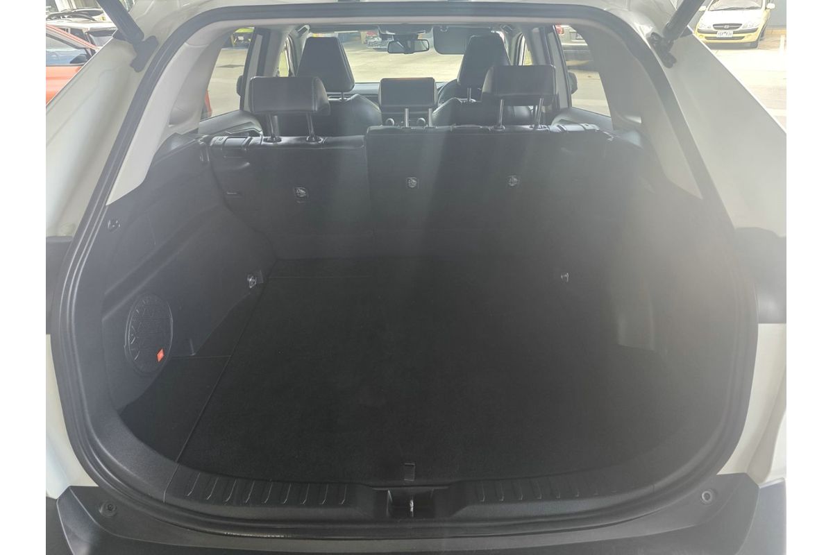 2021 Toyota RAV4 Cruiser AXAH52R image 11