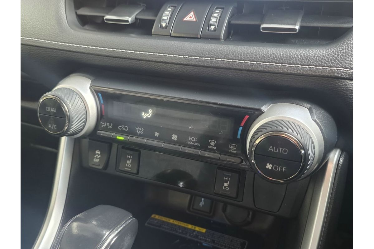 2021 Toyota RAV4 Cruiser AXAH52R image 28