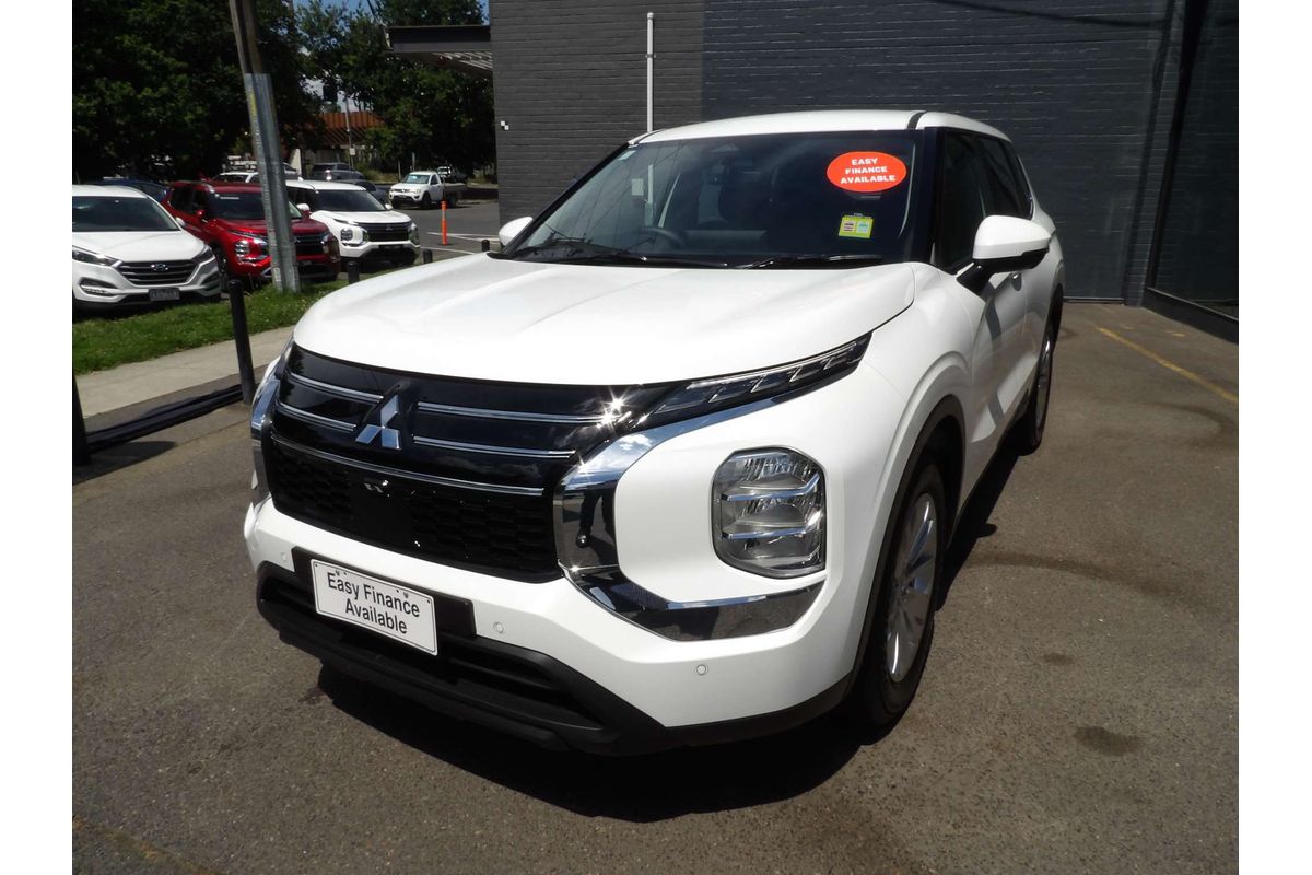 2026 Mitsubishi Outlander ES ZM