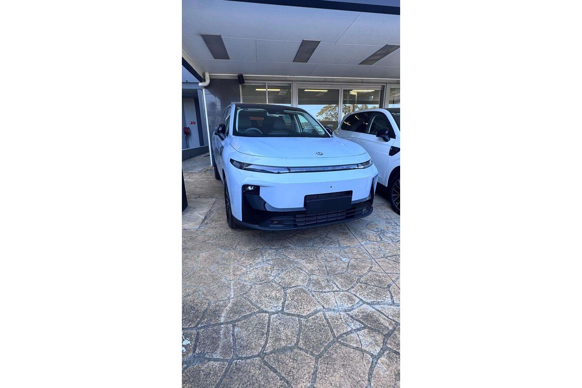 2026 Leapmotor B10 Design Hybrid EV A12
