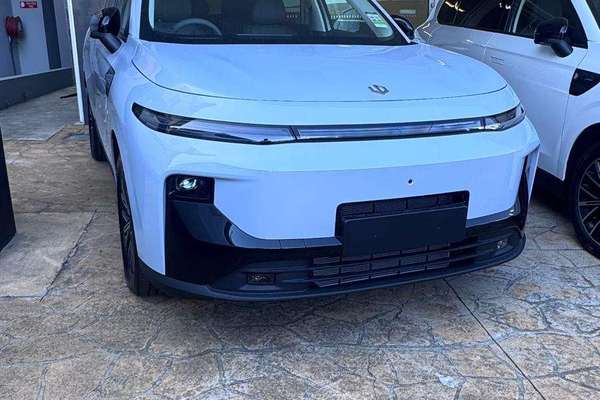 2026 Leapmotor B10 Design Hybrid EV A12