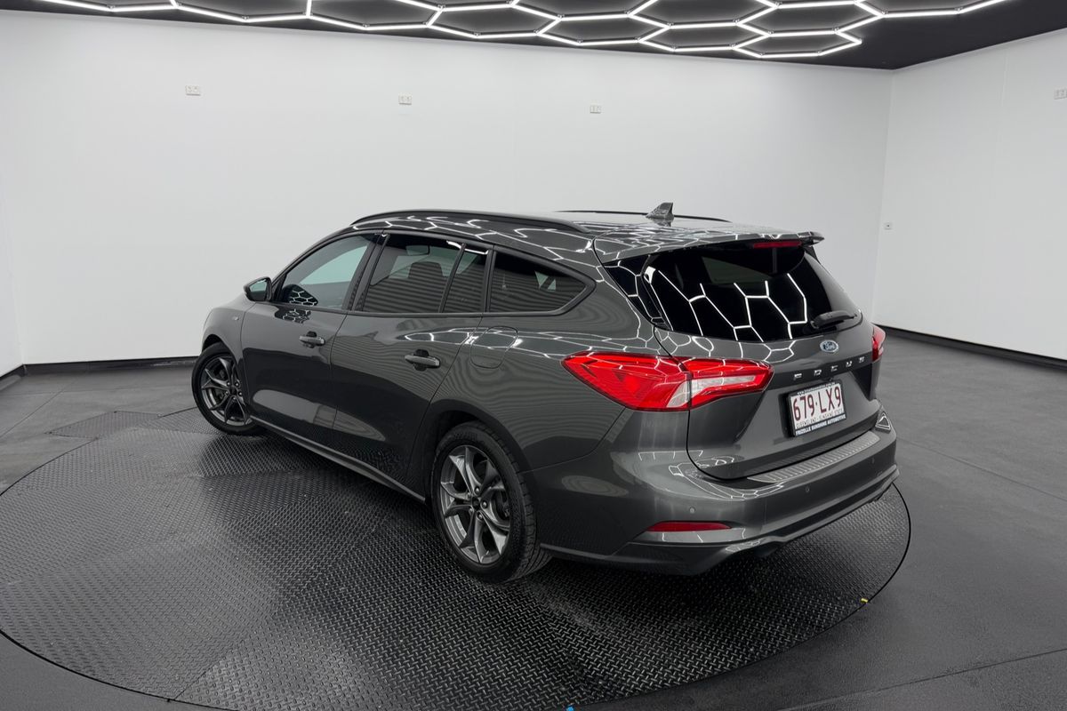 2018 Ford Focus ST-Line SA