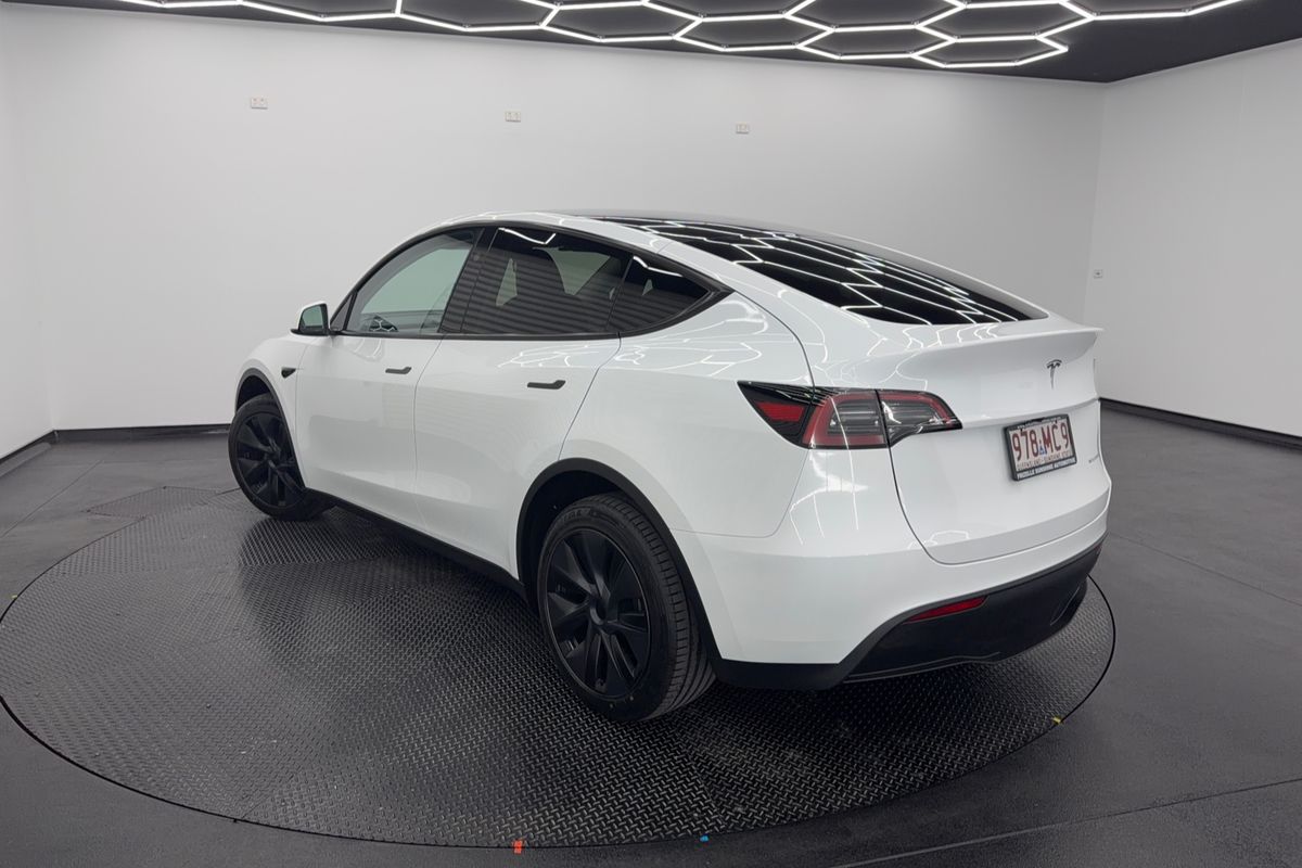 2025 Tesla Model Y Long Range