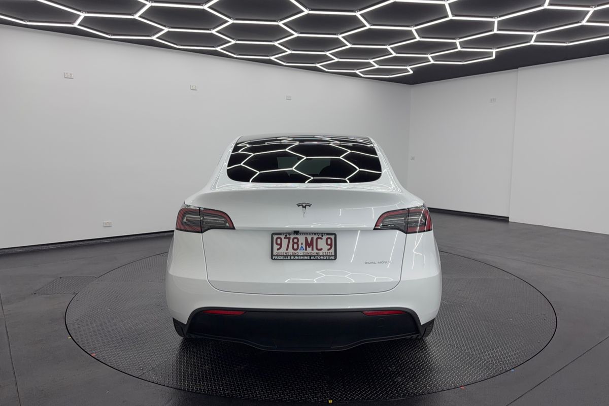 2025 Tesla Model Y Long Range