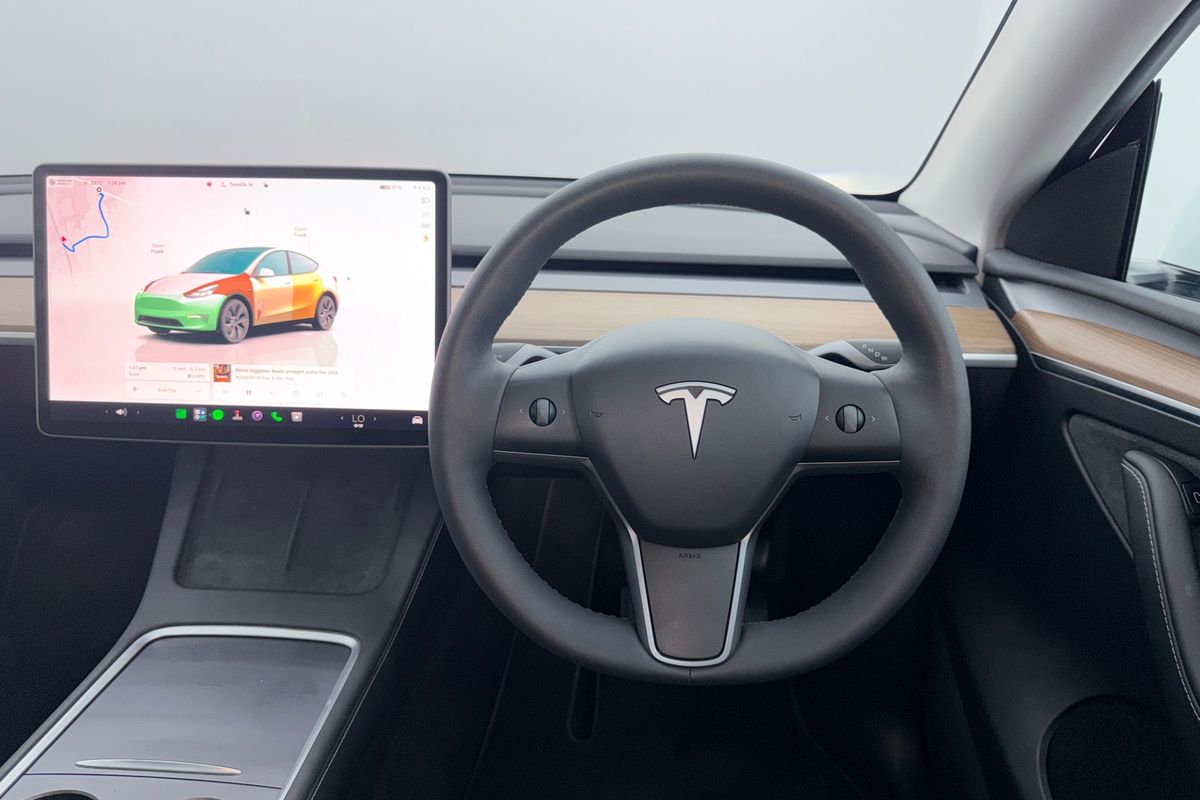 2025 Tesla Model Y Long Range