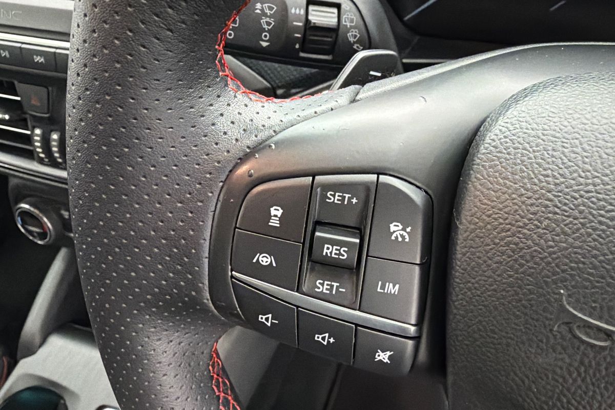 2018 Ford Focus ST-Line SA