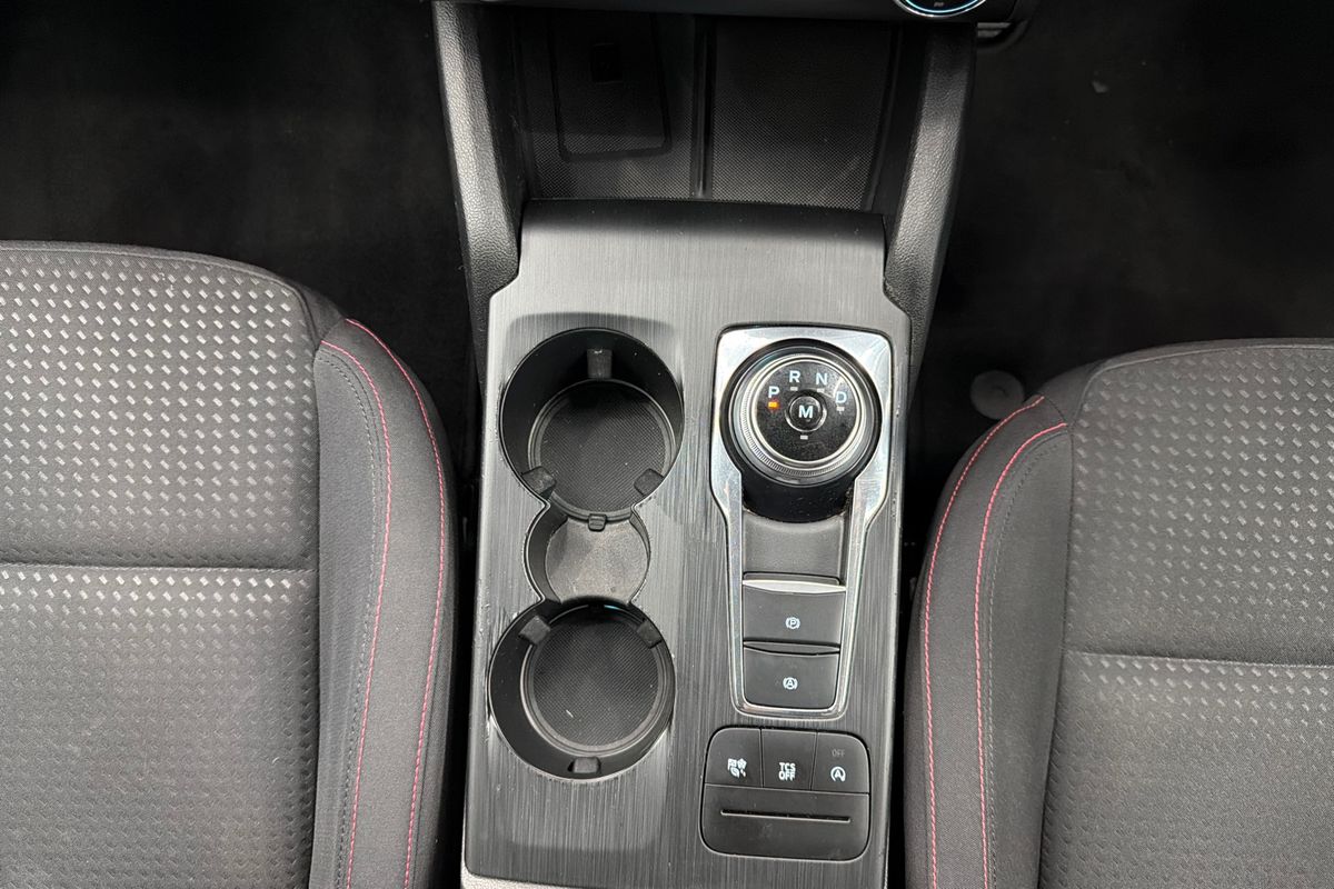 2018 Ford Focus ST-Line SA