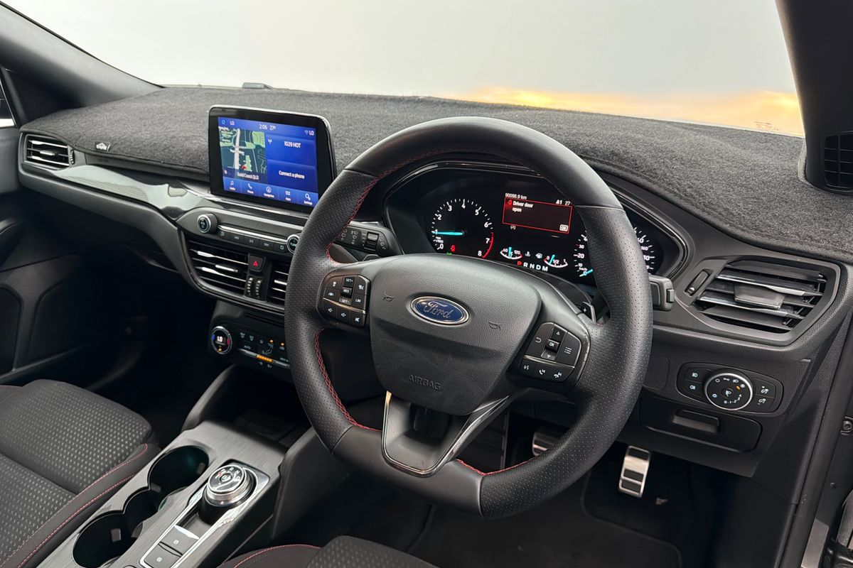 2018 Ford Focus ST-Line SA