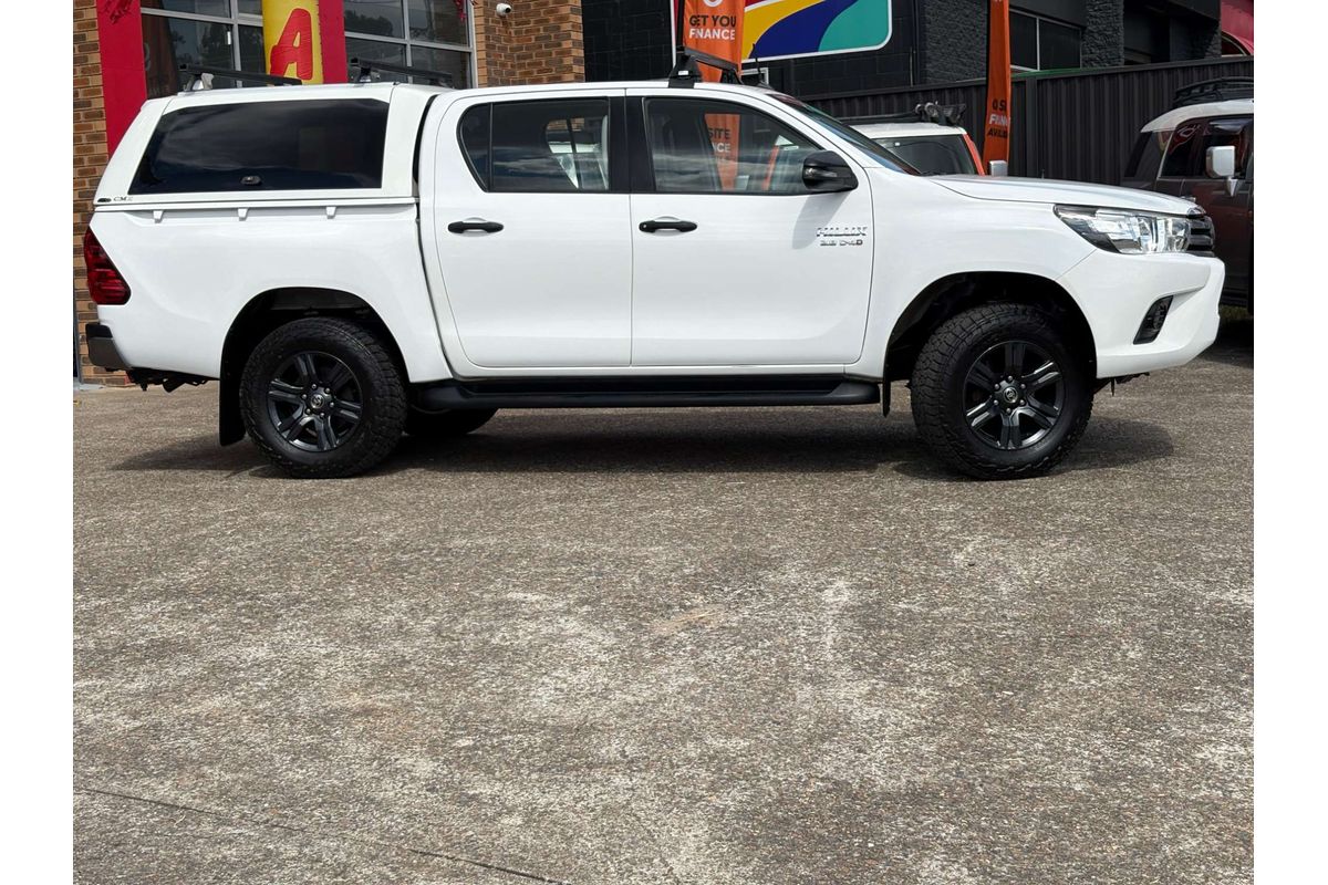 2017 Toyota Hilux SR GUN126R 4X4