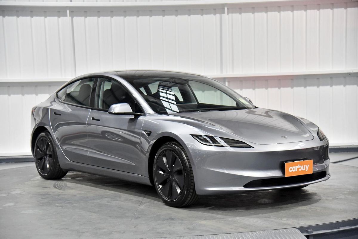 2025 Tesla Model 3 Rear-Wheel Drive