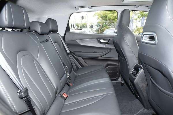 2026 Chery Tiggo 4 Ultimate thumb-8