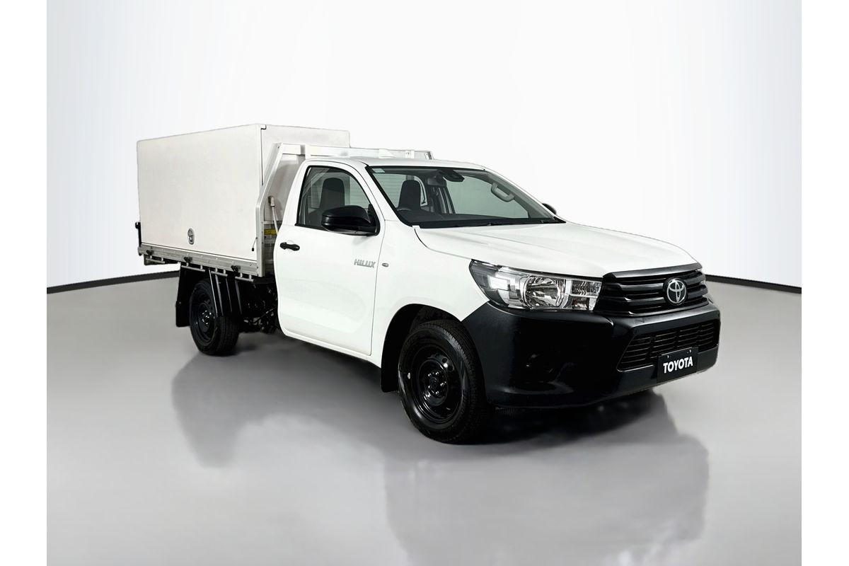 2025 Toyota Hilux 4x2 2.7L Pet S/C/C 6AT WorkMate