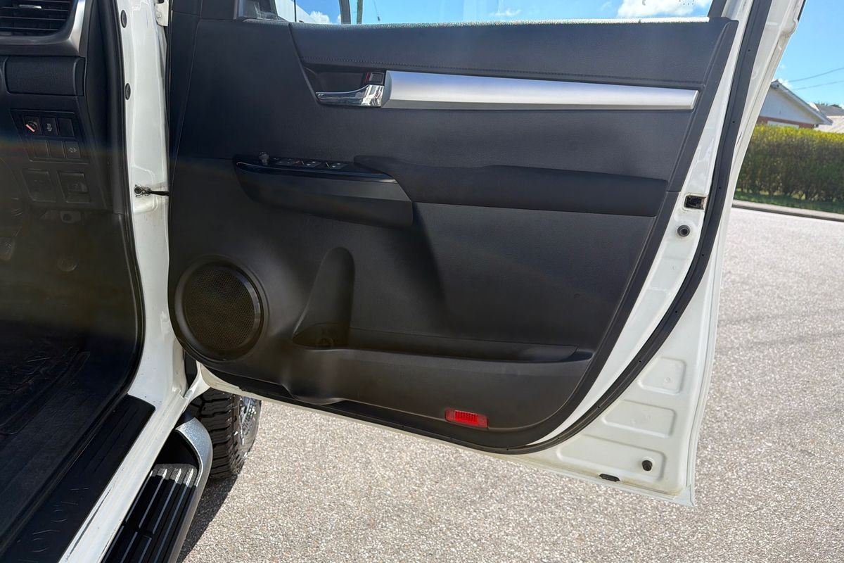 2020 Toyota Hilux SR5 GUN126R 4X4