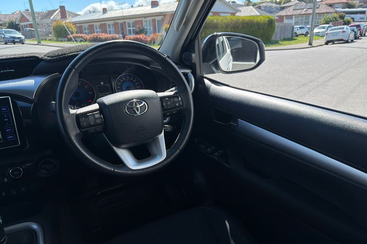 2020 Toyota Hilux SR5 GUN126R 4X4