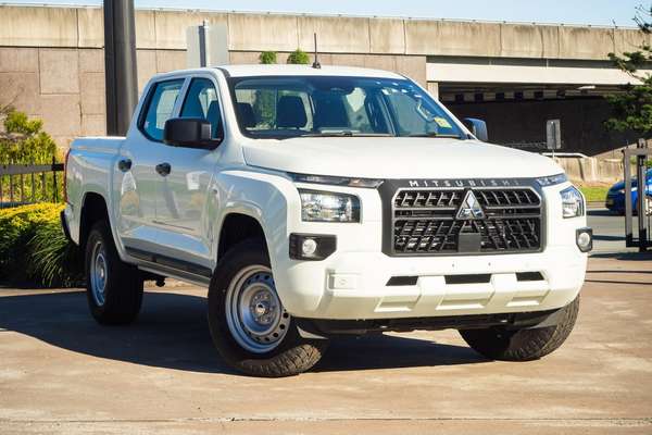2025 Mitsubishi Triton GLX MV 4X4